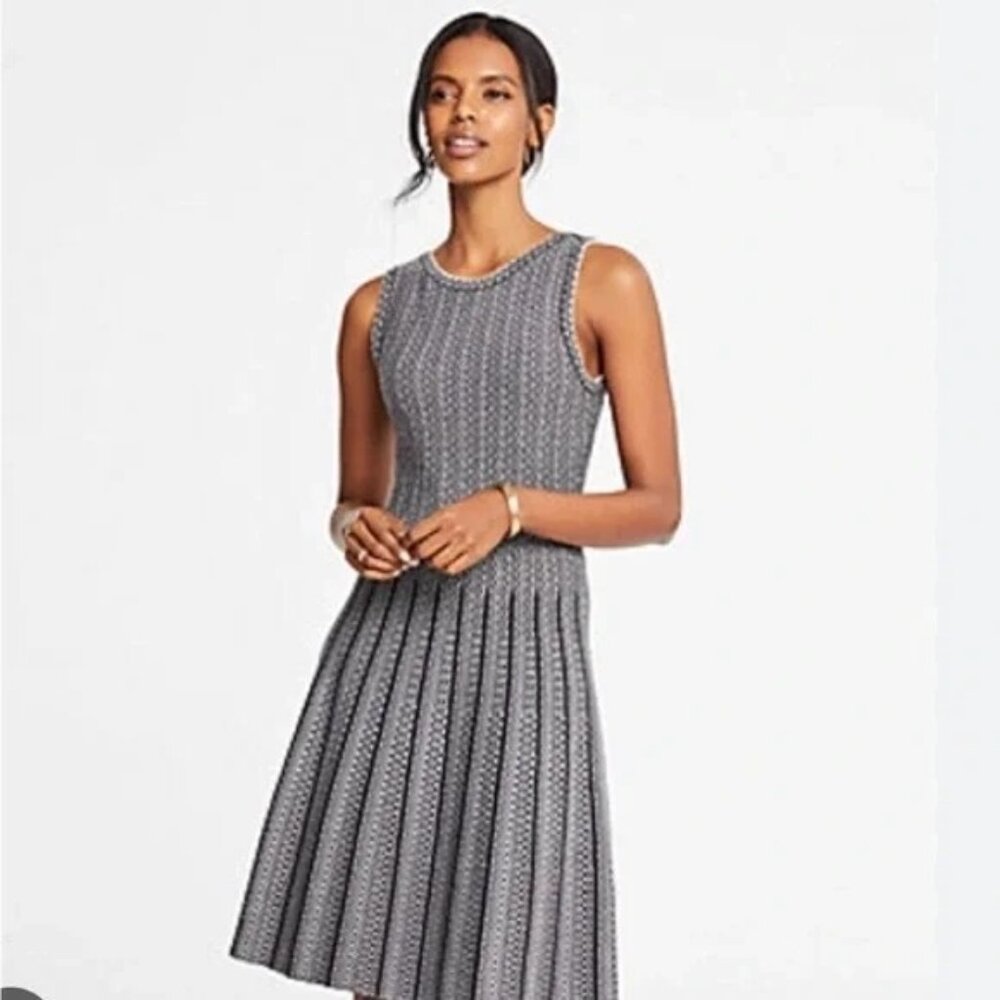 Ann Taylor Jacquard Sweater Dress Womens XS Gray Twee Polished Career Minimalist